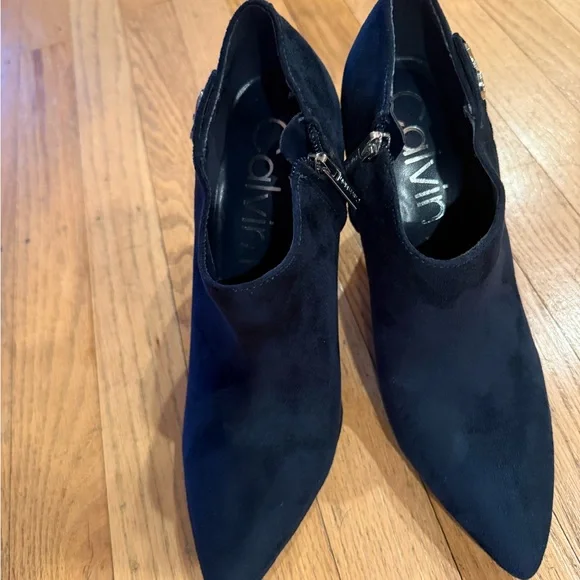 Calvin Klein Blue Suede Pointed-Toe Ankle Booties – Women’s Size 7 - Picture 2 of 5